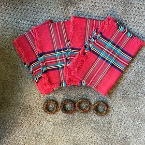 Holiday Vintage Napkins & Beaded Napkin Rings